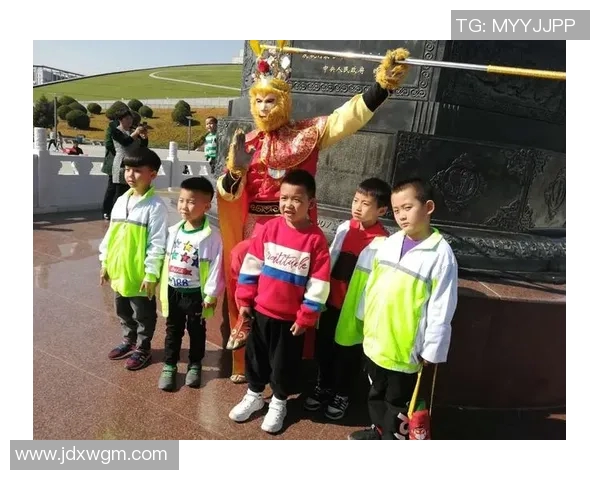 猴哥逆袭成足球明星的励志故事与精彩瞬间回顾