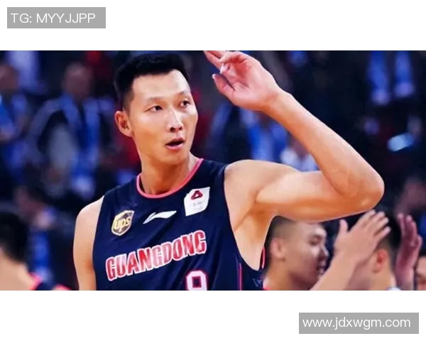 中国篮球明星解说员的精彩瞬间与职业生涯回顾 中国篮球明星解说员的精彩瞬间与职业生涯回顾
